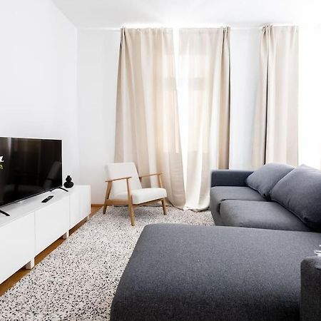 וינה Orestaliving- 3Br On The Daube Canal/Friedensbruecke מראה חיצוני תמונה