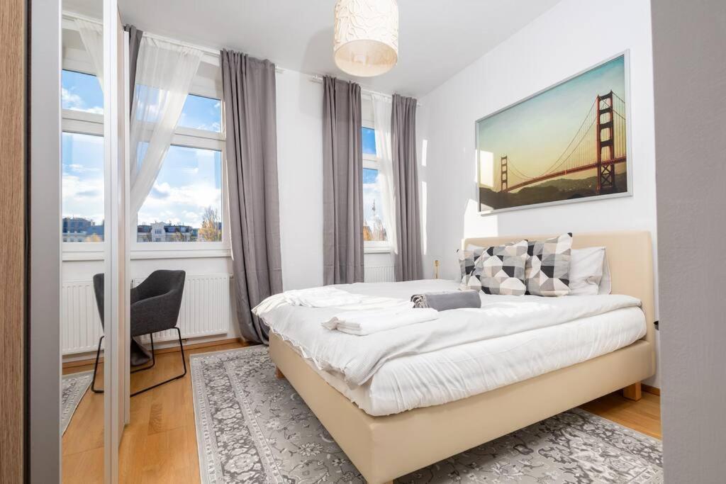 וינה Orestaliving- 3Br On The Daube Canal/Friedensbruecke מראה חיצוני תמונה