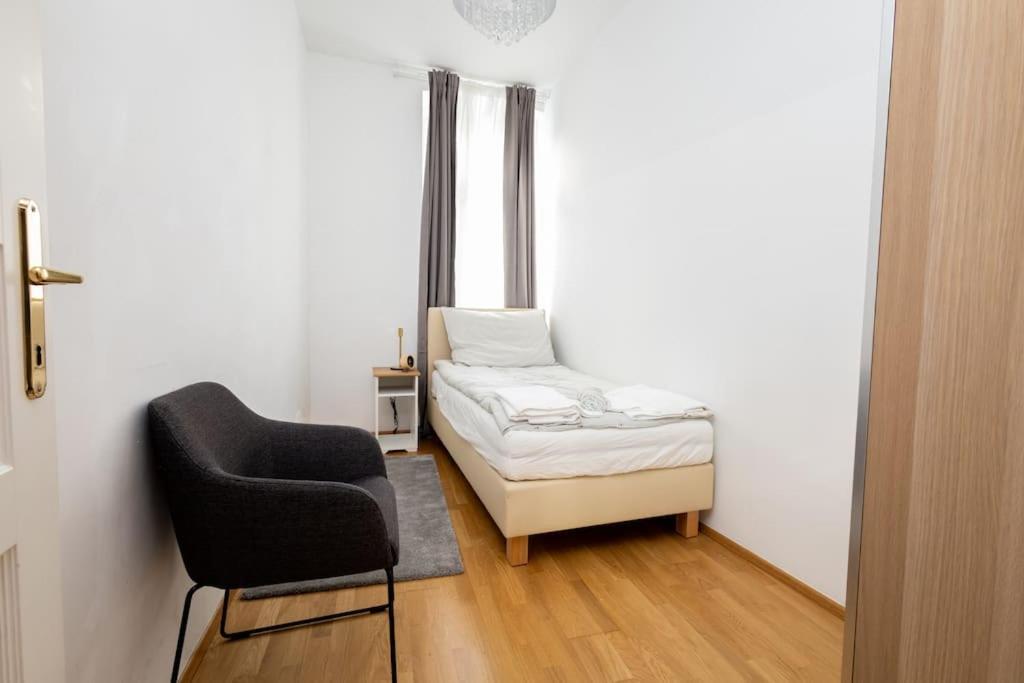 וינה Orestaliving- 3Br On The Daube Canal/Friedensbruecke מראה חיצוני תמונה