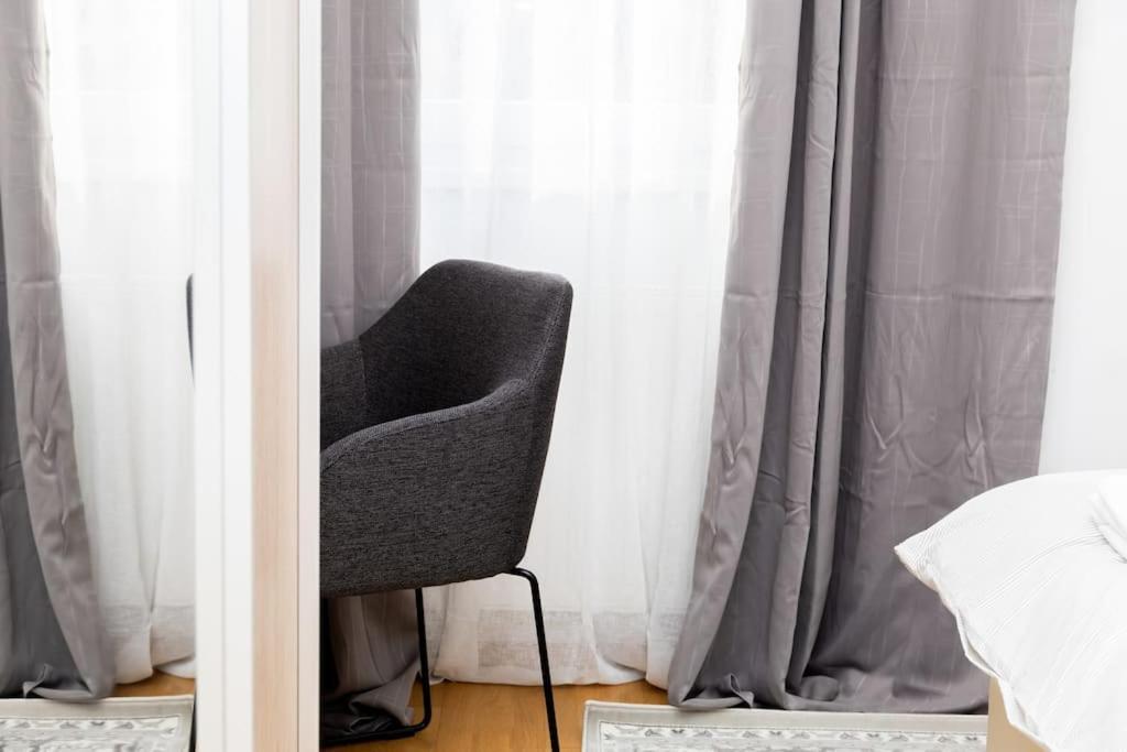 וינה Orestaliving- 3Br On The Daube Canal/Friedensbruecke מראה חיצוני תמונה