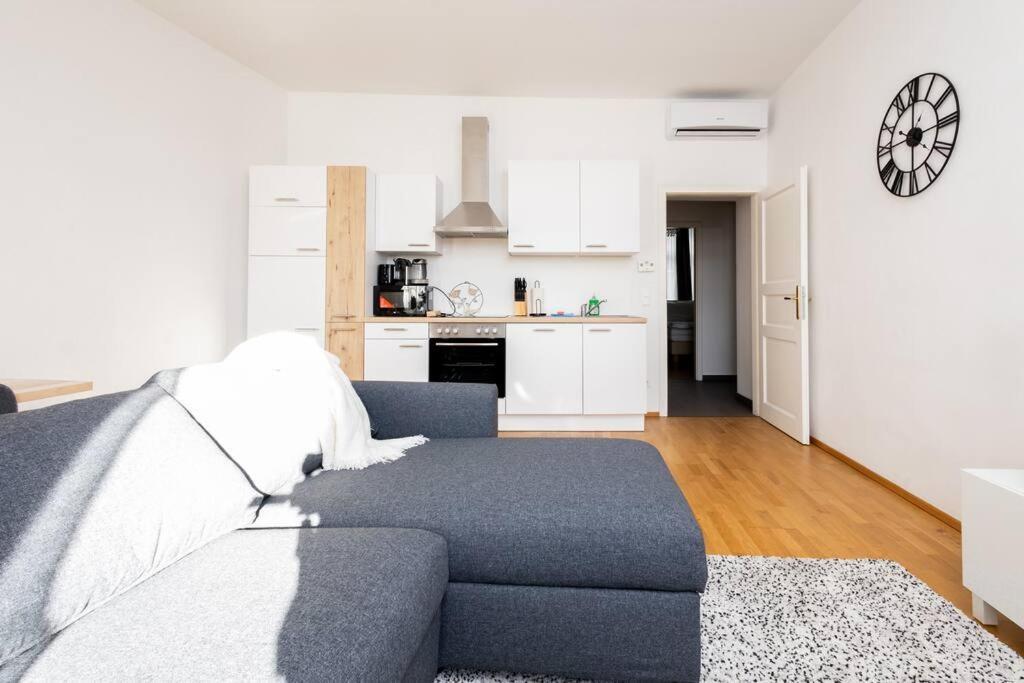 וינה Orestaliving- 3Br On The Daube Canal/Friedensbruecke מראה חיצוני תמונה
